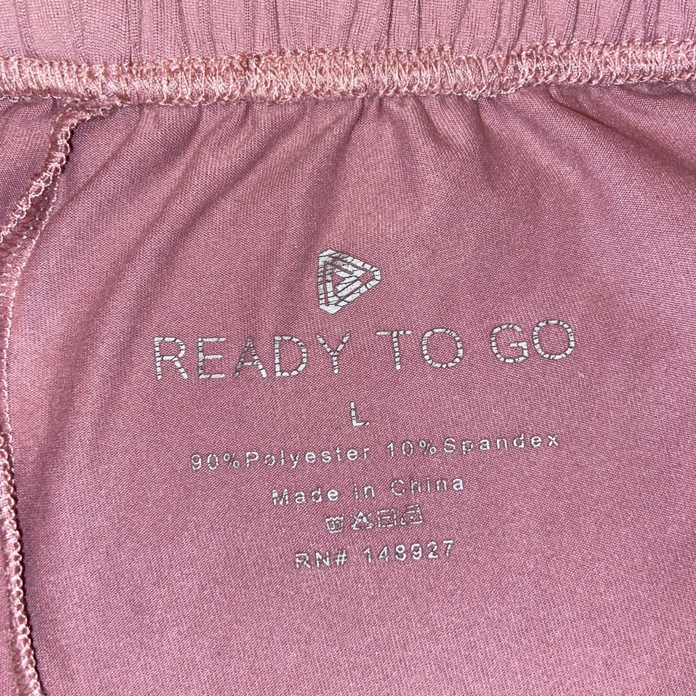 woman’s shorts - Picture 5 of 5